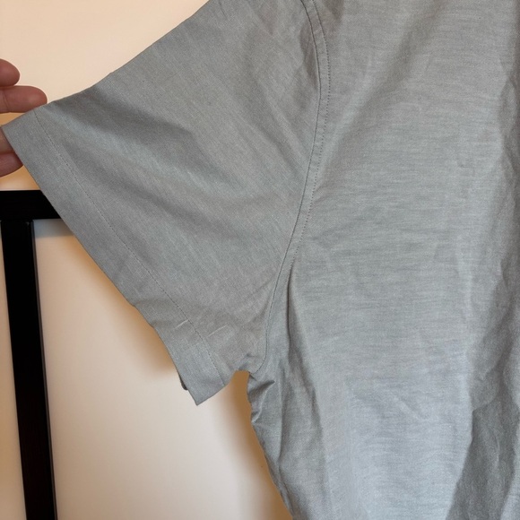 Lululemon Summer Fridays Button down textured short sleeve shirt. Men’s XXL - Picture 8 of 16